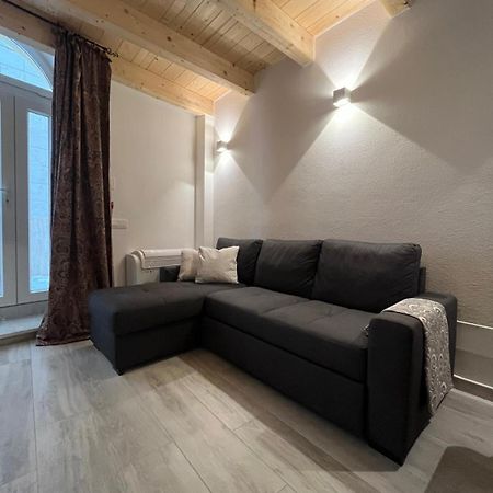 شقة Loft Sofia A Pochi Metri Dal Mare مونيلّي المظهر الخارجي الصورة